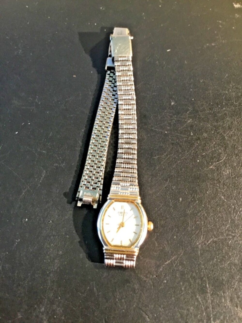 Seiko Ladies Watch Lot of 4 – Vintage Quartz/Auto – Parts/Repair - Picture 7 of 13